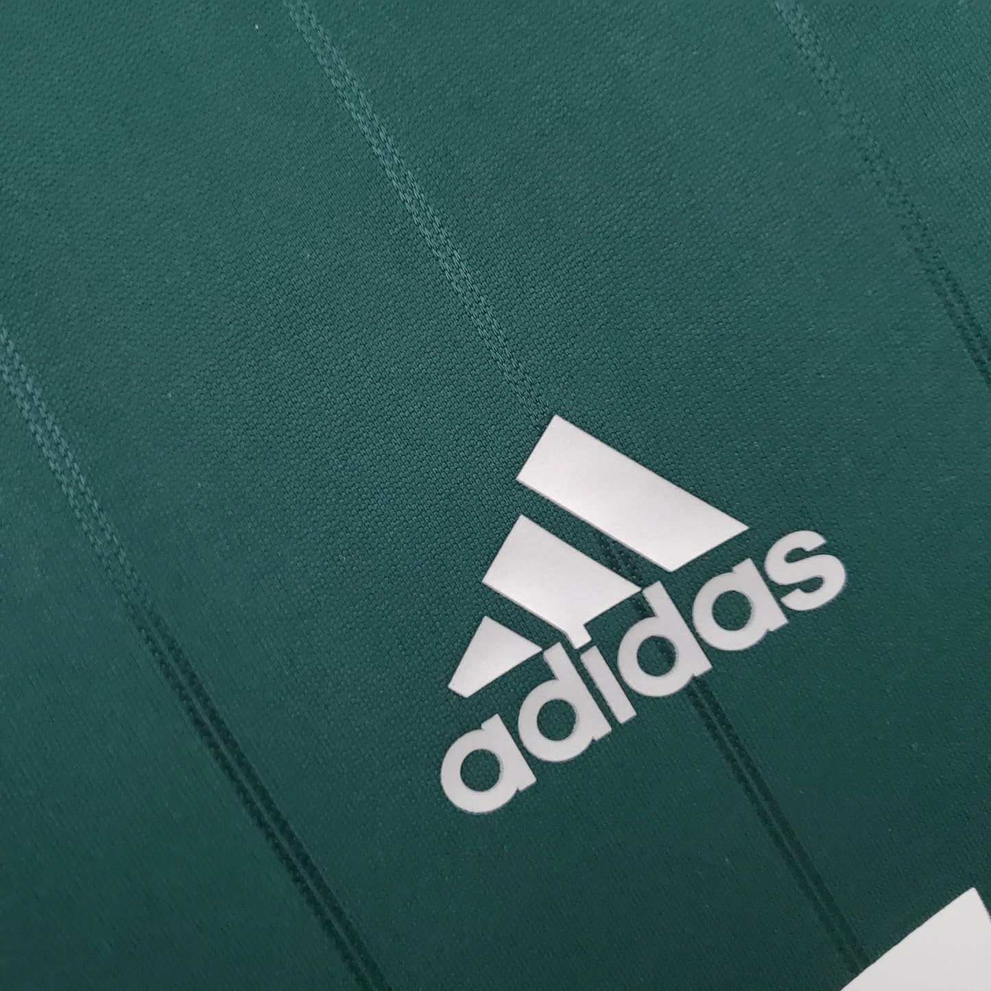 חולצת רטרו של ריאל מדריד לעונת 2012/13