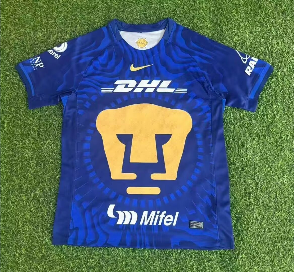 חולצת חוץ אוניברסידד נסיונל לעונת 2025/26