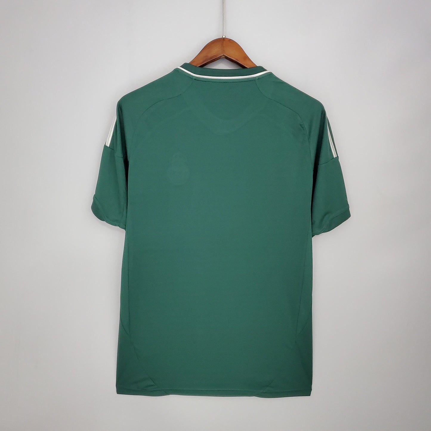 חולצת רטרו של ריאל מדריד לעונת 2012/13