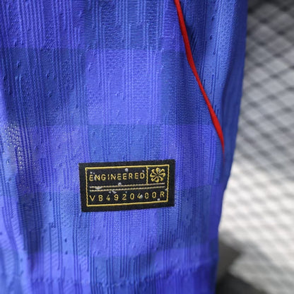 חולצת חוץ של נבחרת קרואטיה