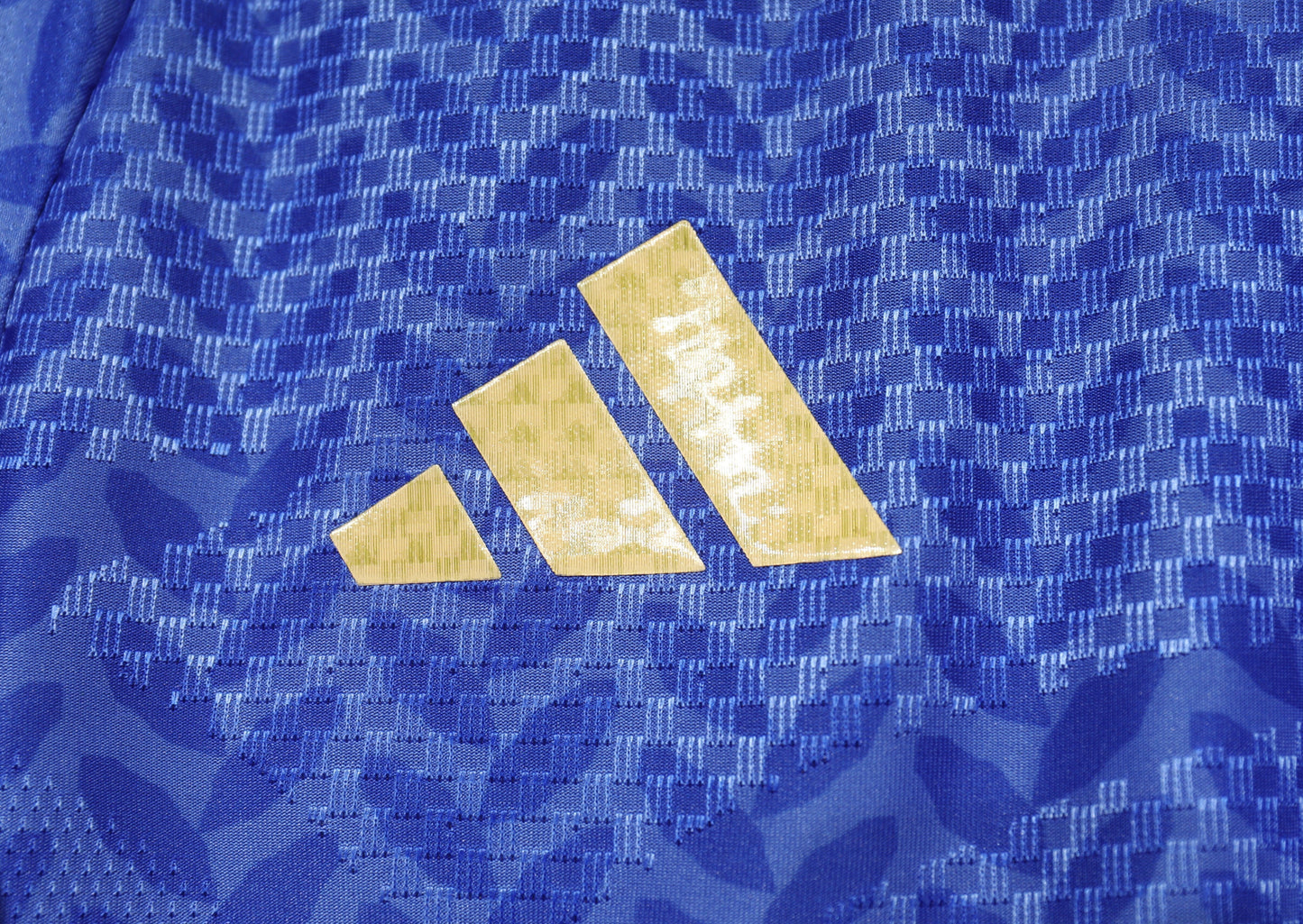 חולצת בית של נבחרת איטליה