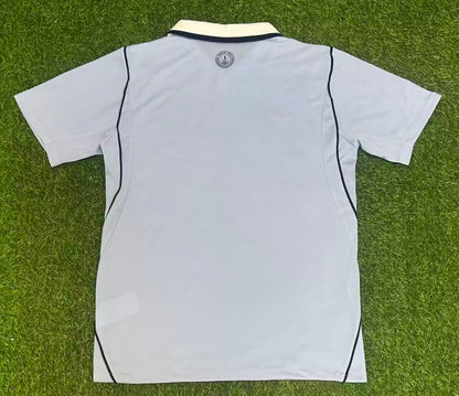 חולצת בית של נבחרת אורוגאווי