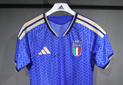 חולצת בית של נבחרת איטליה